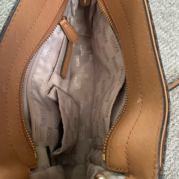 Michael Kors handbag - Picture 6 of 6